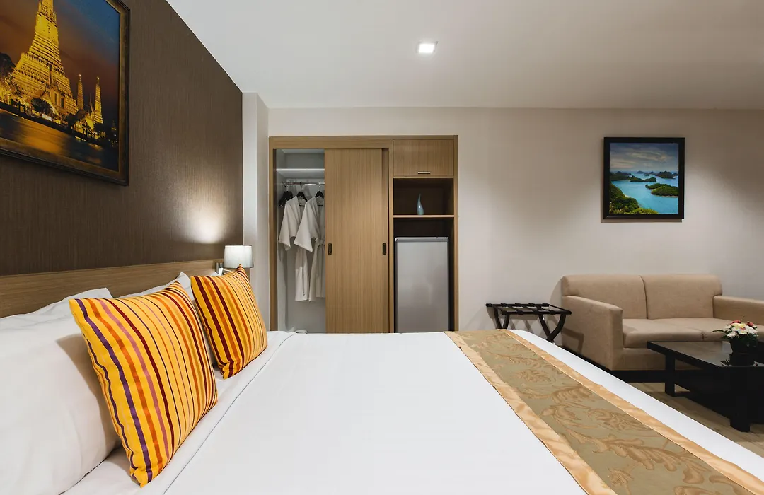 Adelphi Pattaya-1